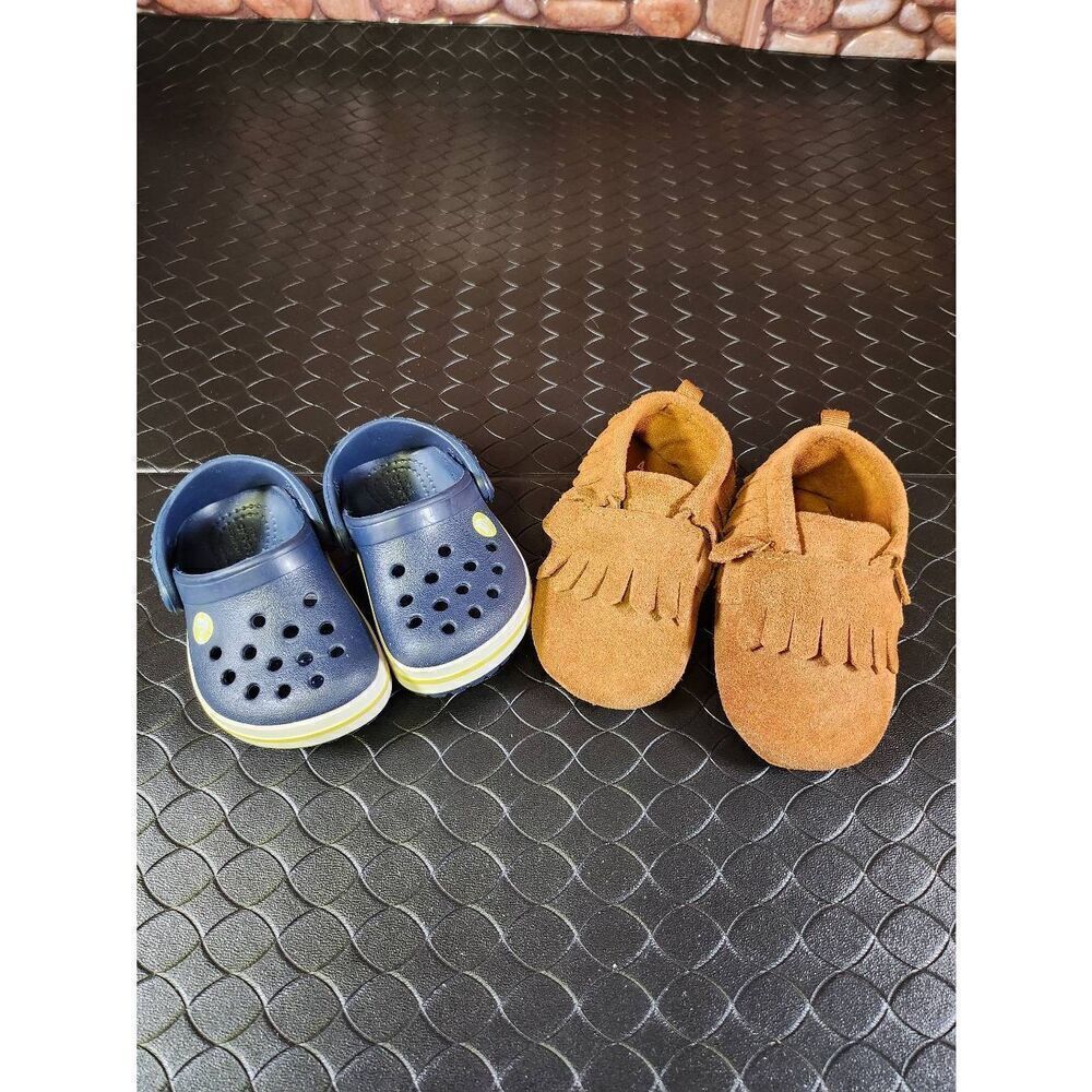 Size 4 Crocs and Wonder Nation Moccasins #A18